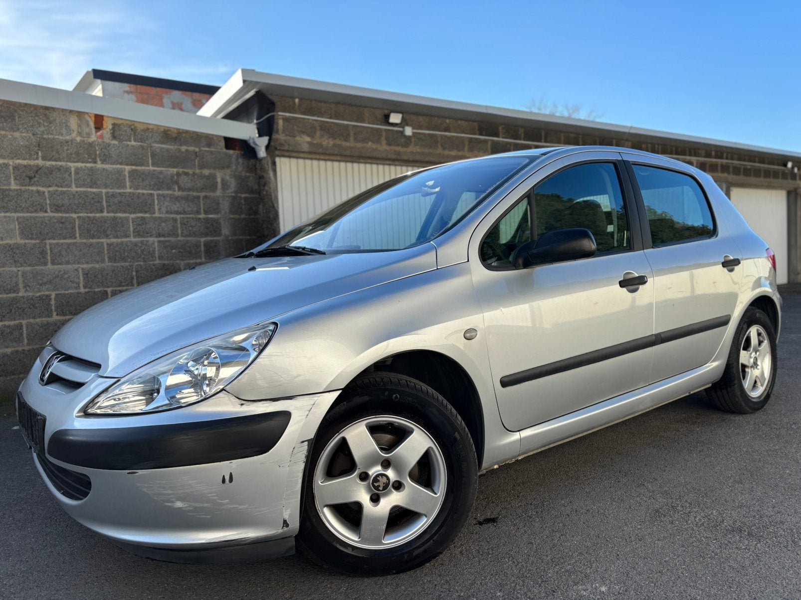 Peugeot 307 - 1.4 Essence - 167 000 Km - Homologuée, Autos, Peugeot, Argent ou Gris, Achat, Boîte manuelle, Noir