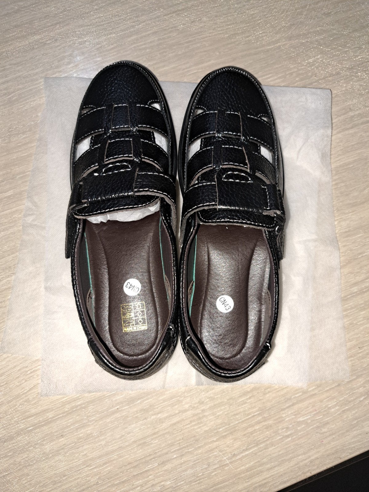 Mannen sandalen nieuw!, Enlèvement, Sandales