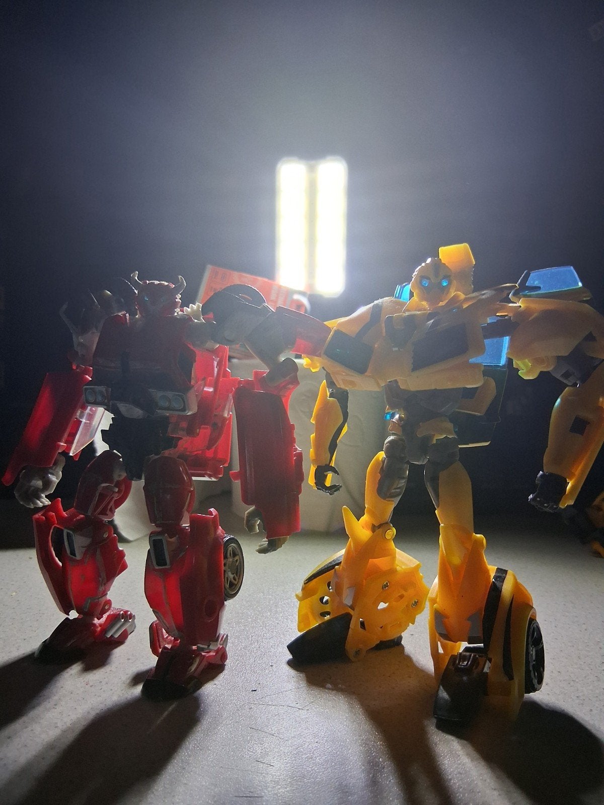 Transformers Prime Deluxe Class Cliffjumper et Bumblebee, Collections, Autres générations, Enlèvement ou Envoi, Utilisé, Autobots