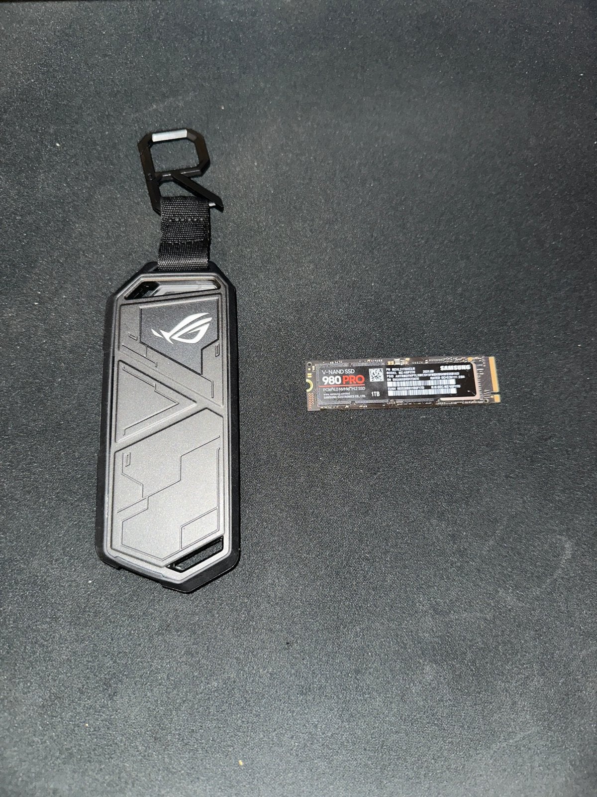 Samsung 980 PRO 1TB NVMe SSD + ASUS ROG Strix Arion, Computers en Software, Ophalen of Verzenden, Zo goed als nieuw