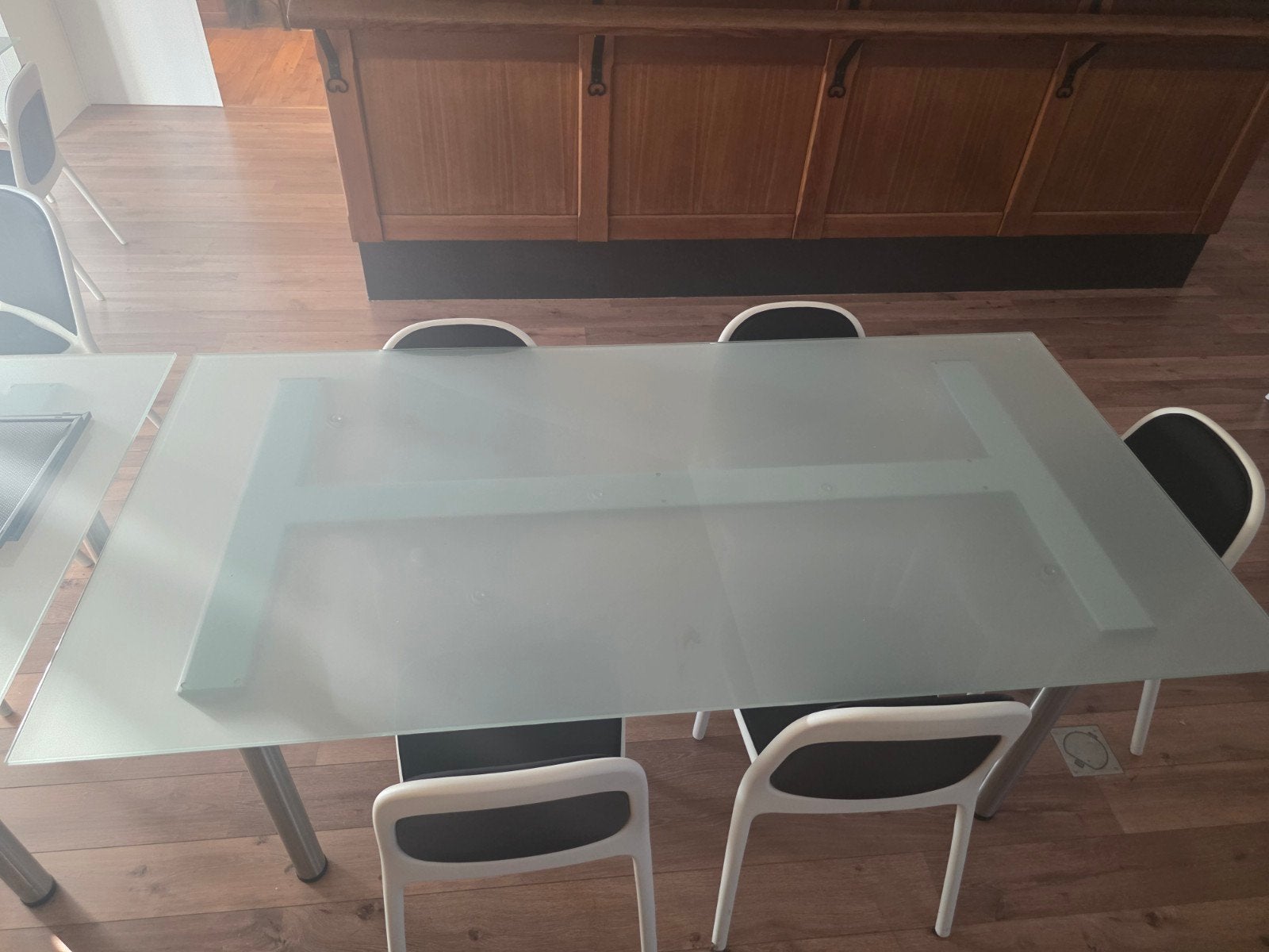 glazen tafels met inox poten, Ophalen
