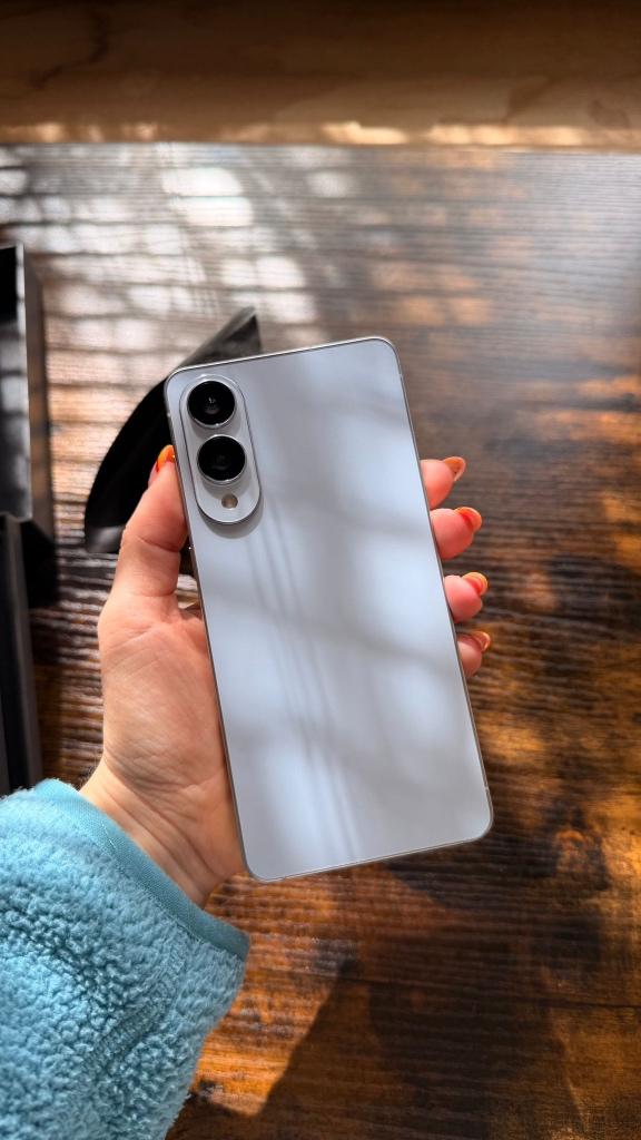 Samsung Galaxy S25 Edge, 256 GB, Enlèvement, Comme neuf, Écran tactile