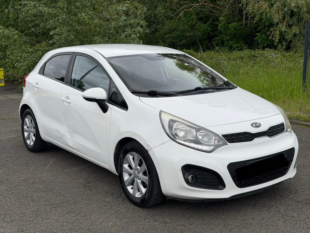 Kia rio 2012, Enlèvement, Comme neuf