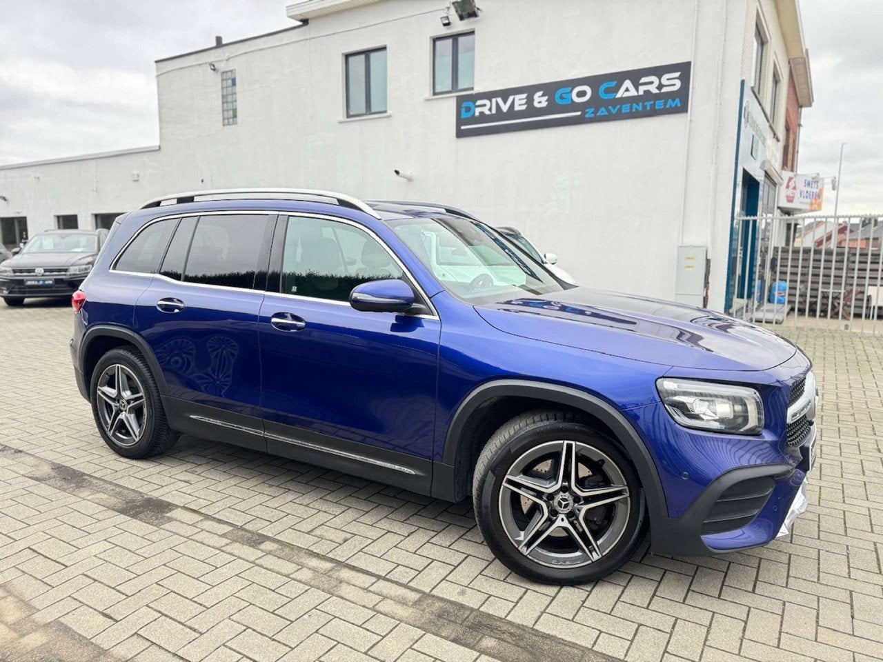 Mercedes-Benz GLB 180 d AMG Line * 1 JAAR GARANTIE * !, Autos, 144 g/km, Achat, Euro 6, Entreprise