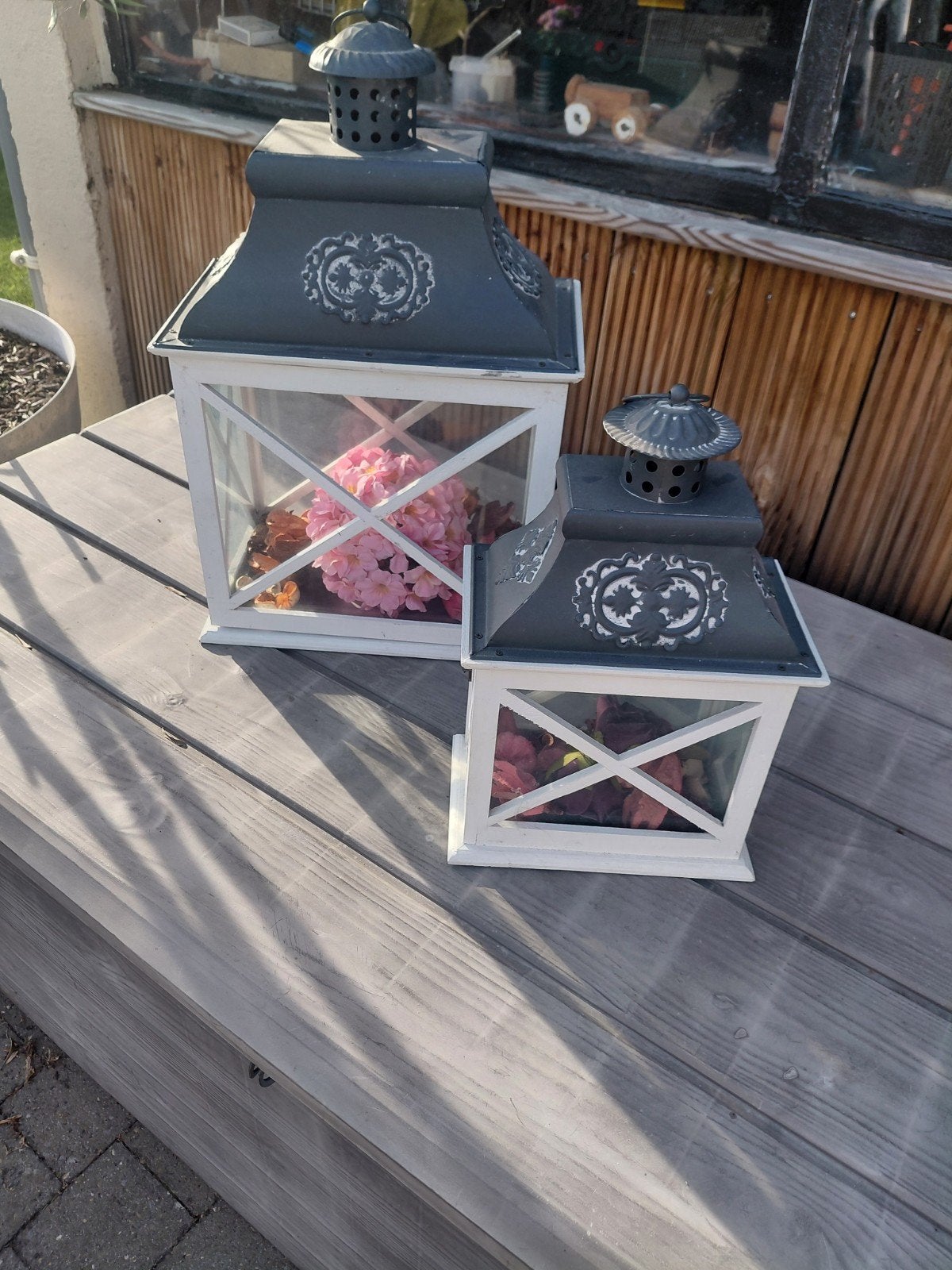 2 lanternes décoratives avec toit en métal ( mesures en phot, Autres marques, 50 cm, Enlèvement, Utilisé