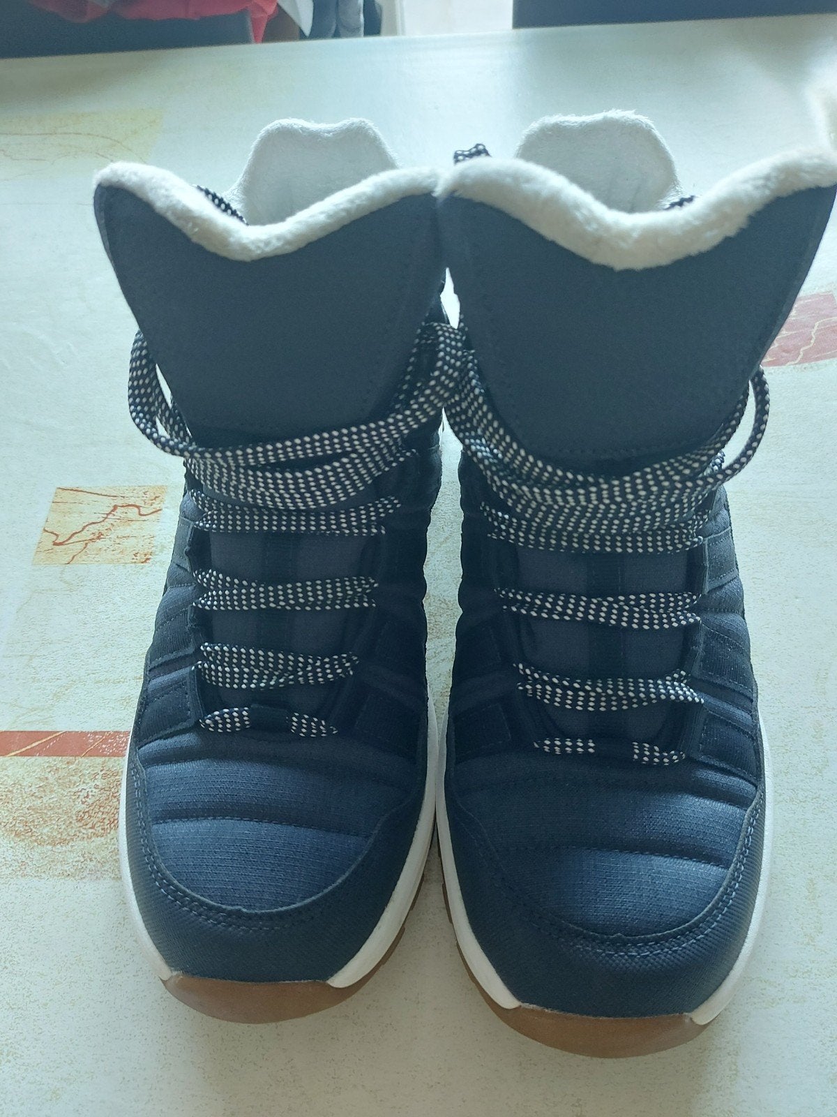 Chaussures rembourrées pour femmes non utilisées, Neuf, Enlèvement ou Envoi, Quechua, Chaussures de danse