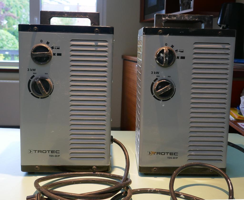 Kachel, Doe-het-zelf en Bouw, Ophalen, Gebruikt, 800 watt of meer, Radiator