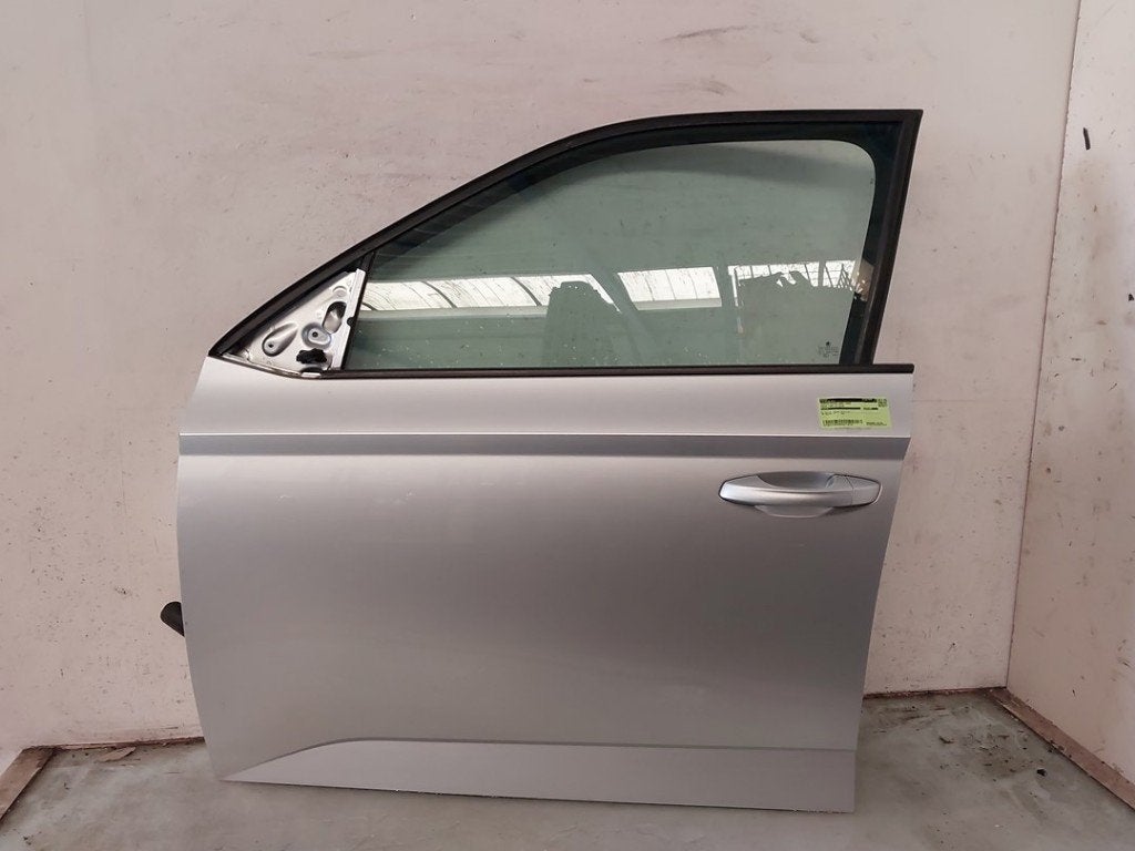 PORTIER LINKS VOOR Skoda Fabia III (NJ3) (01-2014/06-2021), Auto-onderdelen, Gebruikt, Deur, Voor, Info@skoda-auto.de
