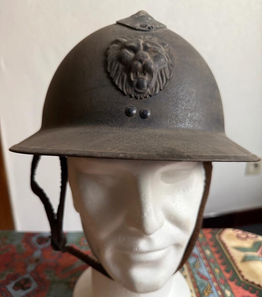 Oude Belgische Adrian helm, Verzamelen, Verzenden, Helm of Baret