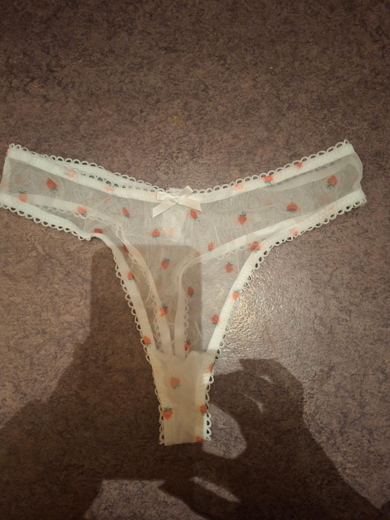 Witte string, Kleding | Dames, Ondergoed en Lingerie, Verzenden, String
