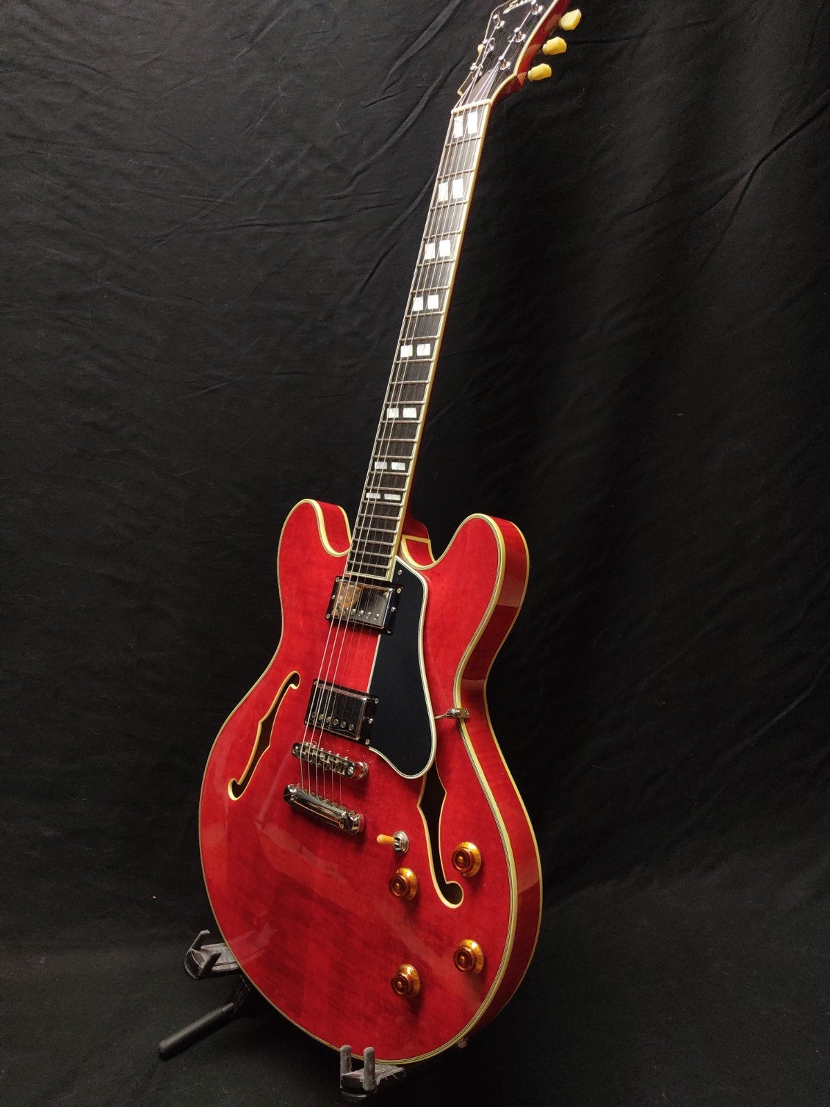 Eastman t 486 classic red + case, Enlèvement ou Envoi