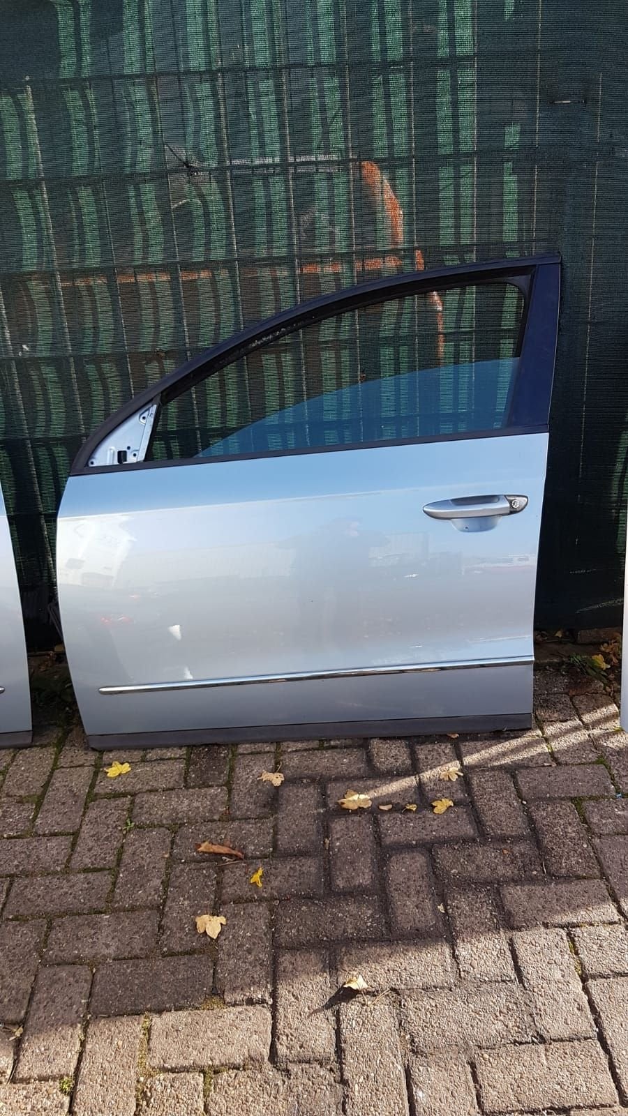 VW PASSAT PORTIER LINKS BJ 2006, Arrière, -, Haillon arrière, Utilisé