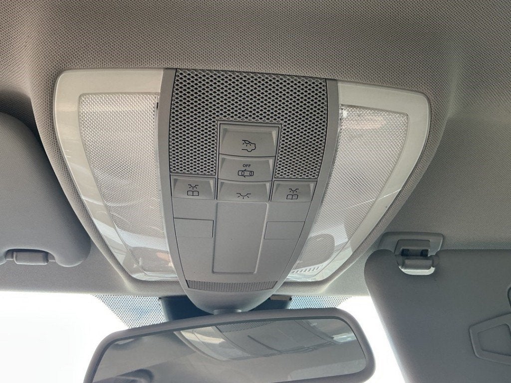 PLAFONNIER AVANT Mercedes-Benz C (W204) (|A2048202001|), Autos : Pièces & Accessoires, Mercedes-Benz, Utilisé, Dialog.mb@mercedes-benz.com