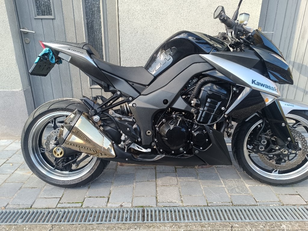 Z1000 ( état neuf 6000km), Plus de 35 kW, Permis Moto A1 minimum, 4 cylindres, 1000 cm³