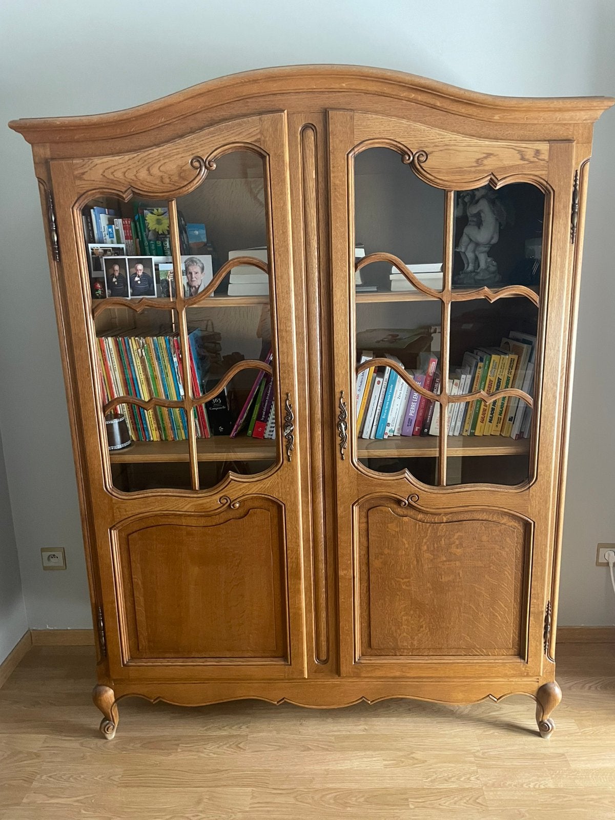 Armoire vitrine en très bon état, Maison & Meubles, Enlèvement, Utilisé