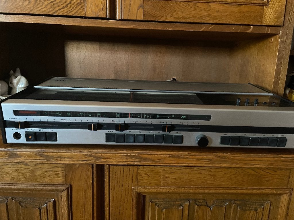 Oude radio, Ophalen, Zo goed als nieuw, Radio