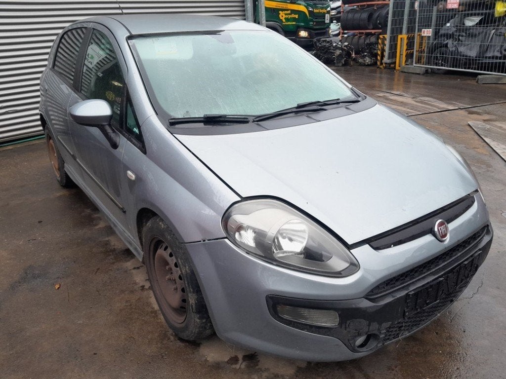 DÉMARREUR Fiat Grande Punto (199) (01-2005/06-2013), Robert Bosch AG, Utilisé, Fiat, Robert-Bosch-Allee 1
74232  Abstatt, DE