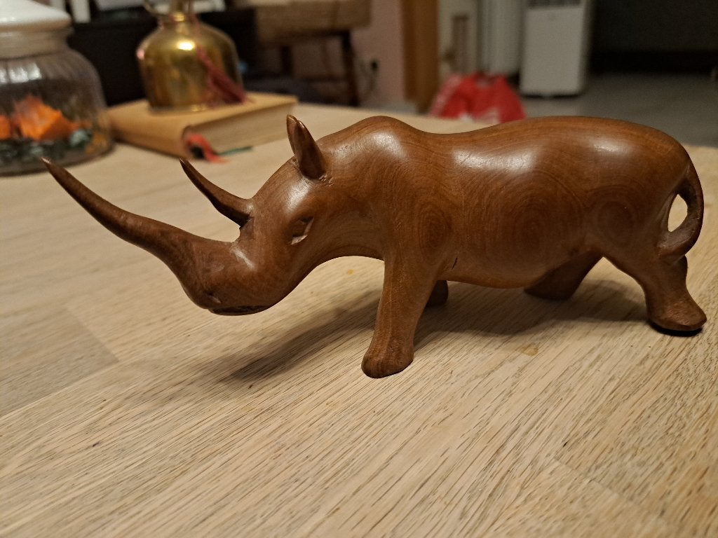 Neushoorn. Afrikaanse mahonie., Ophalen of Verzenden