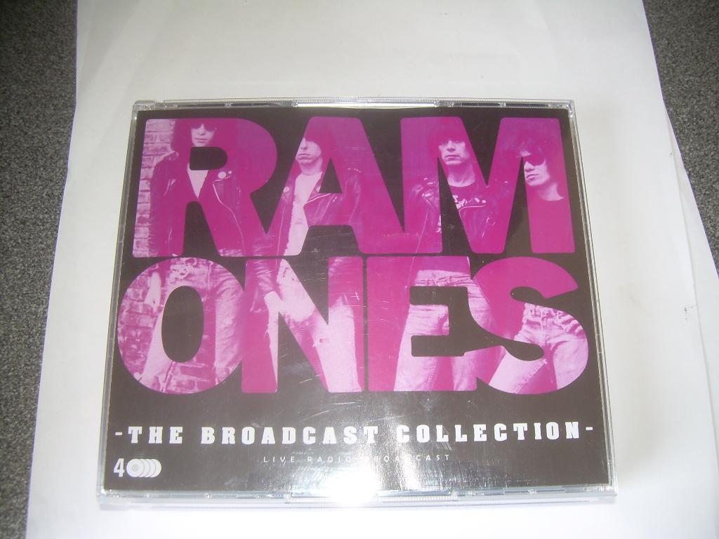 4 CD BOX - THE RAMONES, Ophalen of Verzenden, Zo goed als nieuw, Poprock