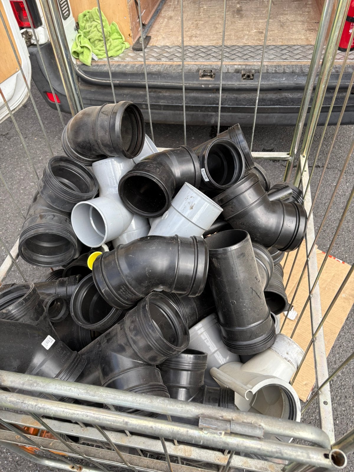 Nieuwe Afvoer buizen Wavin PP 110mm 73 st, PPE 90mm 23 st, Doe-het-zelf en Bouw, Ophalen, Zo goed als nieuw, Afvoer