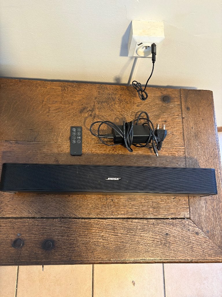 Bose Solo 5 — Bluetooth-soundbar — compleet — €140, Ophalen, Bluetooth, Gebruikt