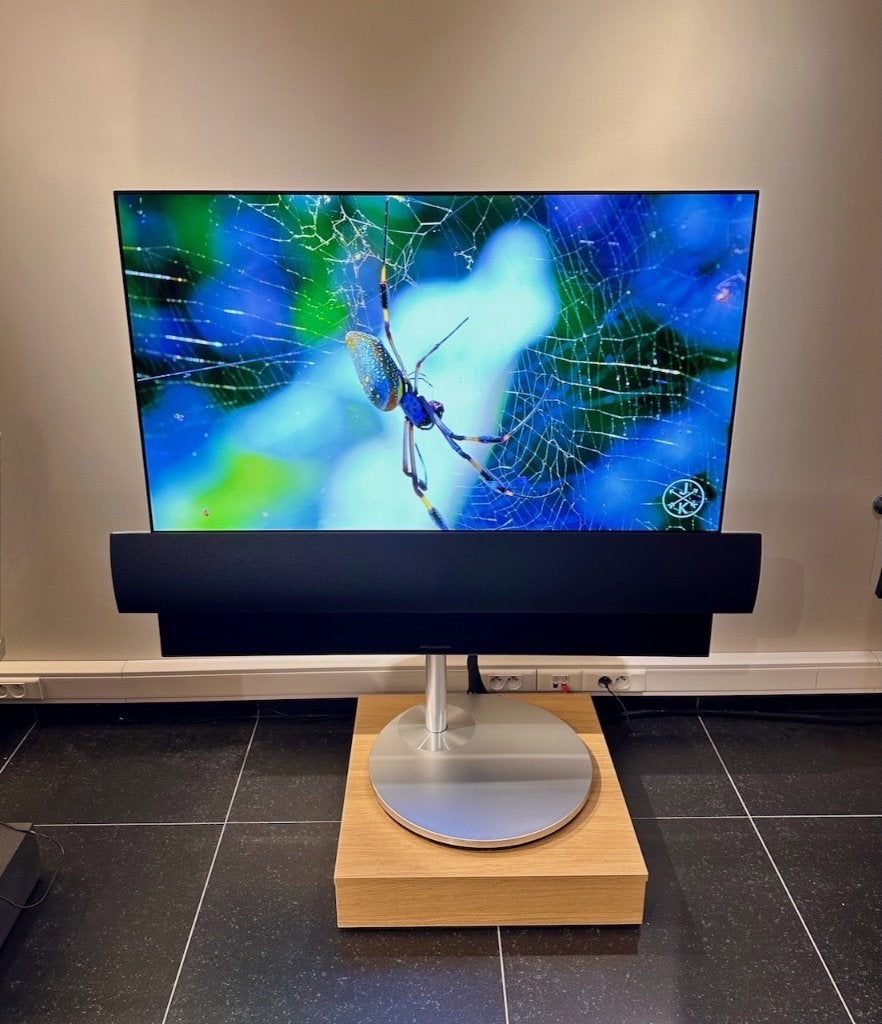 Bang & Olufsen Beovision Eclipse 55 2nd gen OLED 4K UHD B&O, TV, Hi-fi & Vidéo, Info@bang-olufsen.dk, Comme neuf, Enlèvement, Bang & Olufsen Alle 1 / DK-7600 Struer / Denmark
