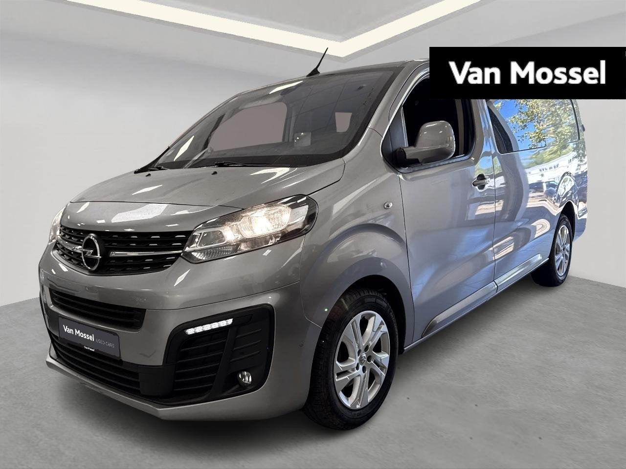 Opel Vivaro 2.0 Turbo 90kW Edition DC L3H1 29, Auto's, https://public.car-pass.be/vhr/4601f8ca-f397-46e5-8cfe-497db826ef7b, Gebruikt