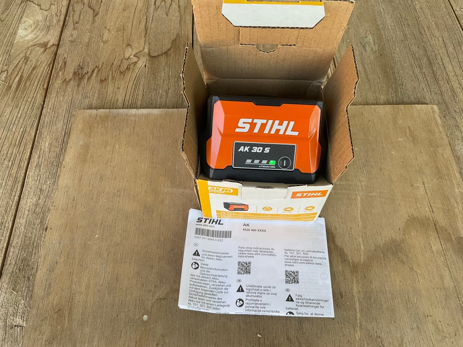 Nouvelle batterie Stihl AK 30 S, Bricolage & Construction, Outillage | Pièces de machine & Accessoires, Neuf, Enlèvement ou Envoi