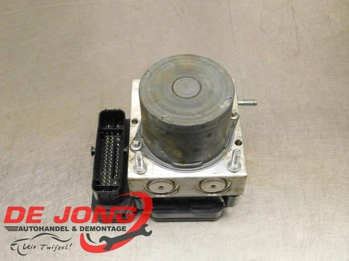 Pompe ABS d'un Peugeot Partner, -, 3 mois de garantie, Utilisé, -