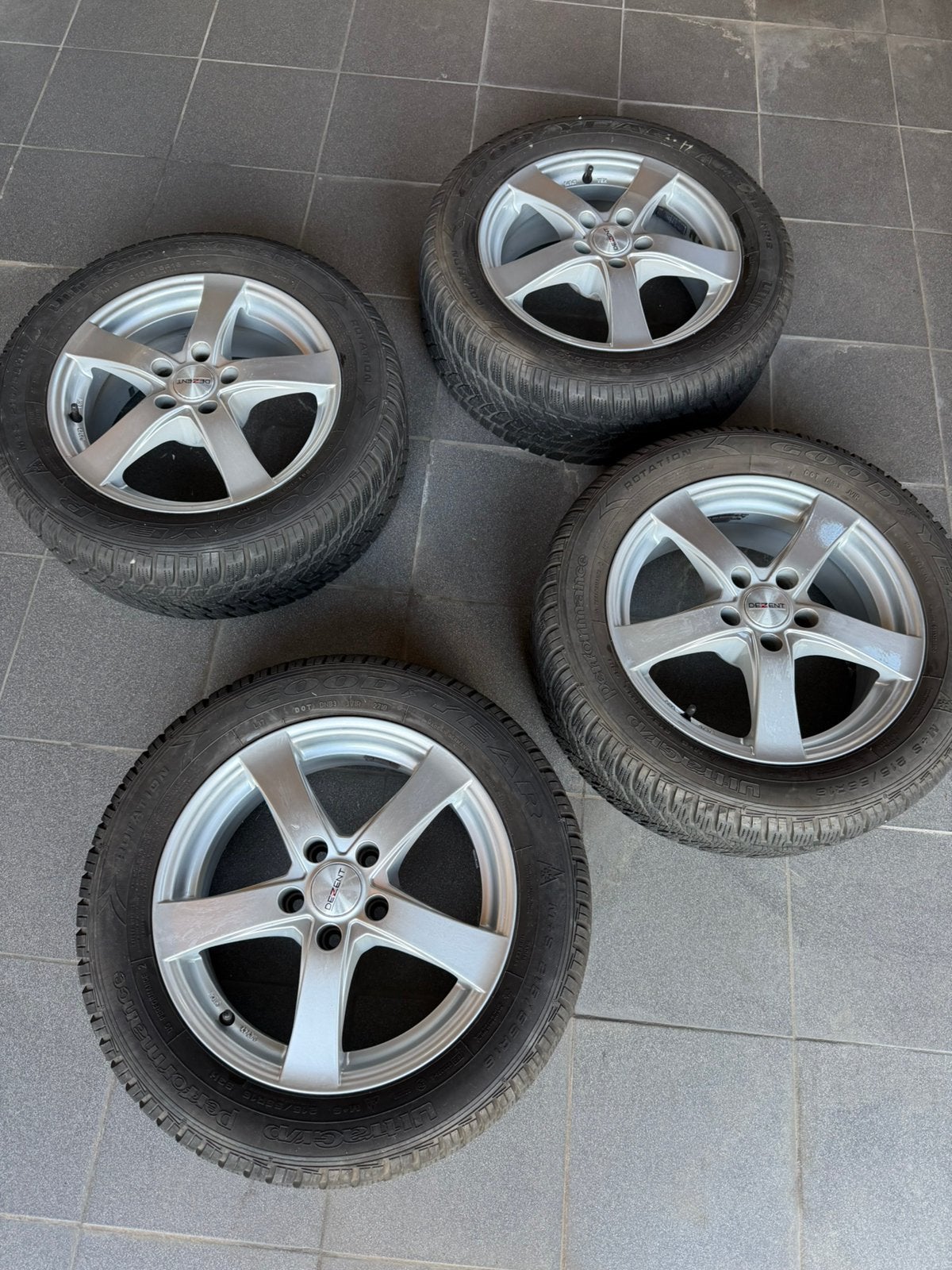 4x Dezent velgen + 4 nieuwe 215/55 R16 Goodyear, Ophalen, 215 mm, Velg(en), 16 inch