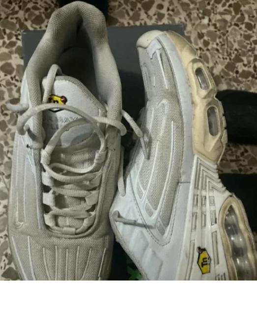 Nike Air Max Plus tn triple white - maat 42, Nike, Comme neuf, Blanc, Baskets