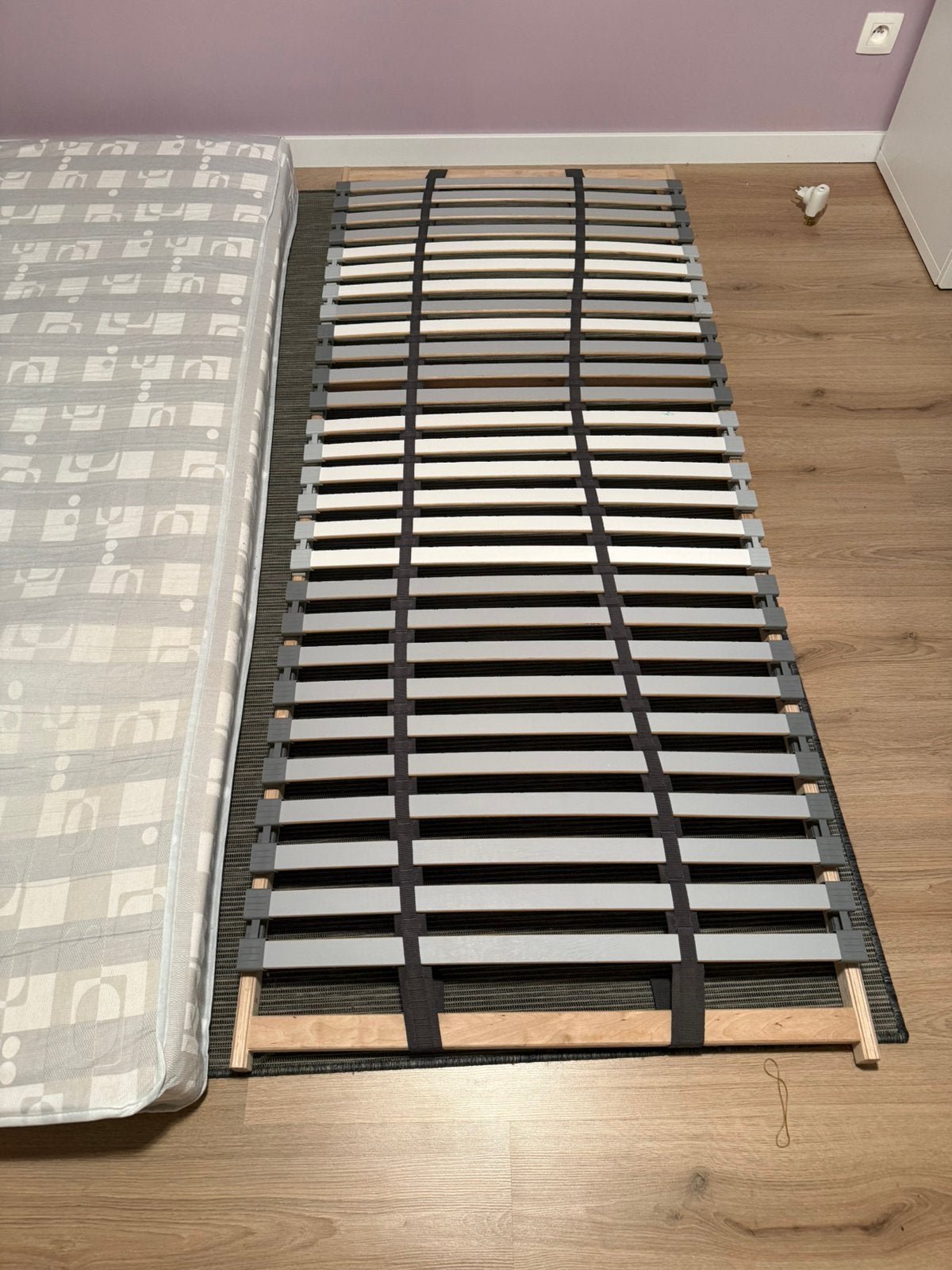 Gratis matras en lattenboden, Huis en Inrichting, Slaapkamer | Matrassen en Bedbodems, Ophalen, Zo goed als nieuw, Matras