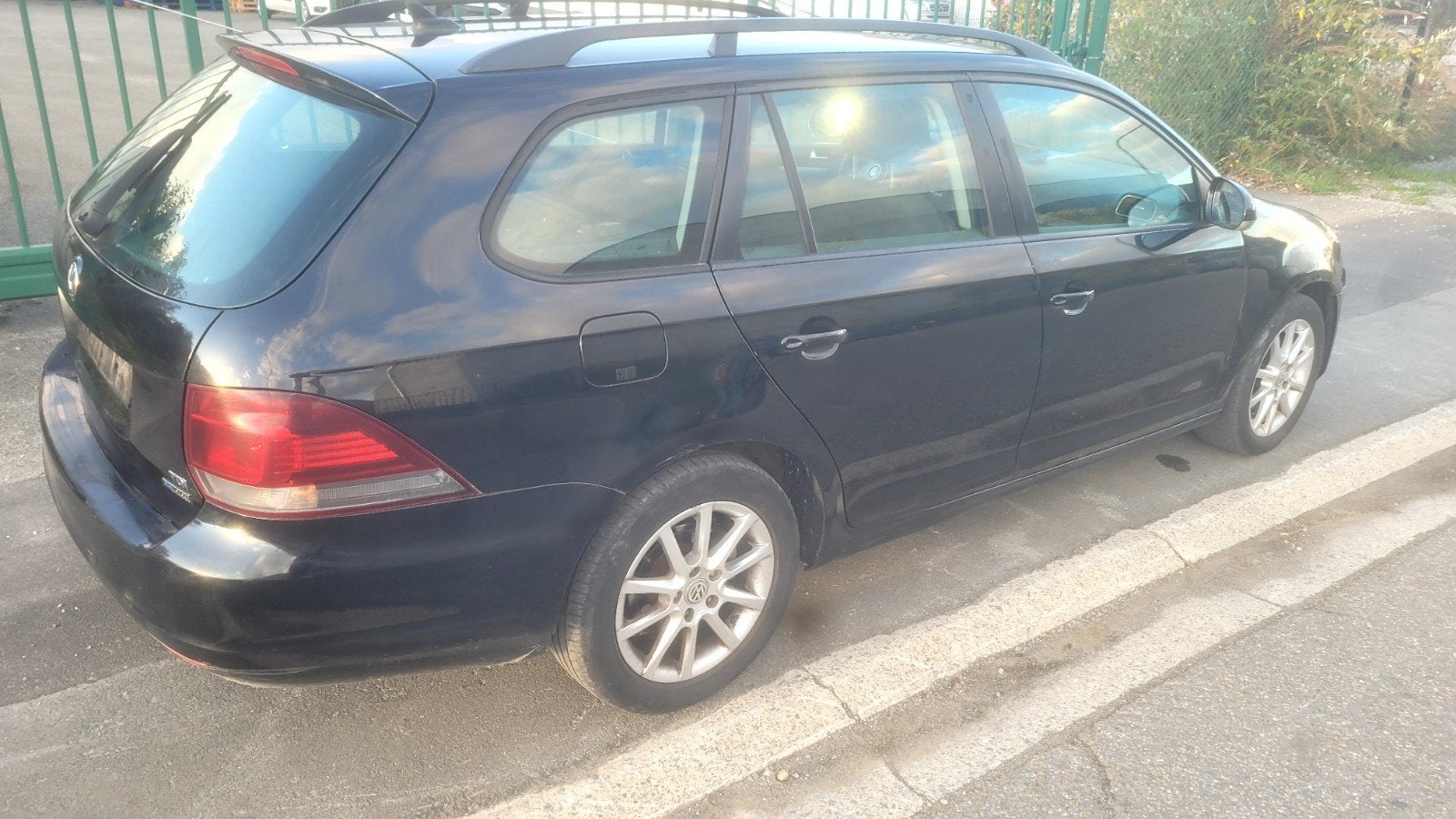 VW GOLF 6 BREAK 2010+1.6TDI+FULL+FEUILLE ROSE À 1299EU, Euro 5, Entreprise, Boîte manuelle, 5 portes