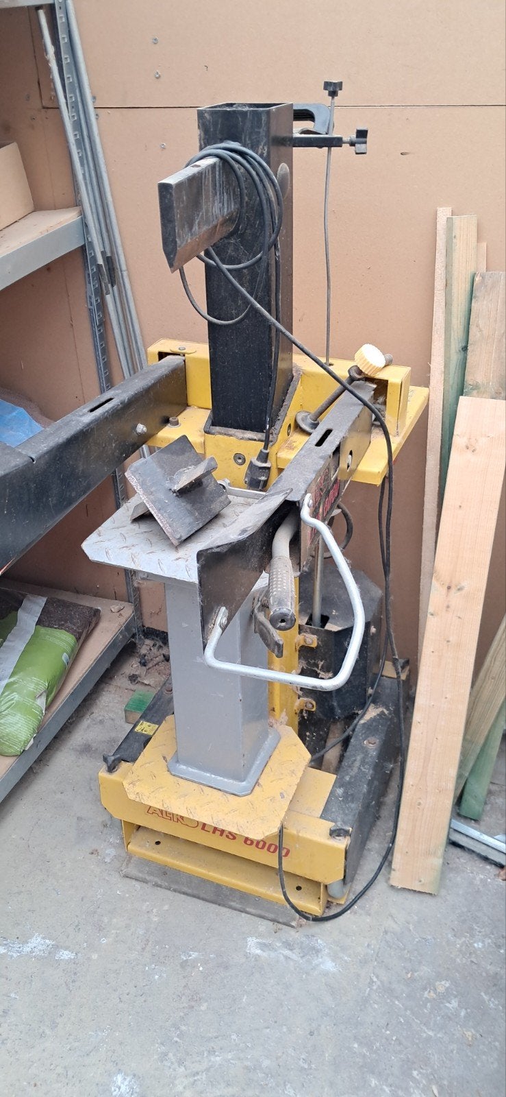 houtkliever AL-KO LHS 600, Ophalen