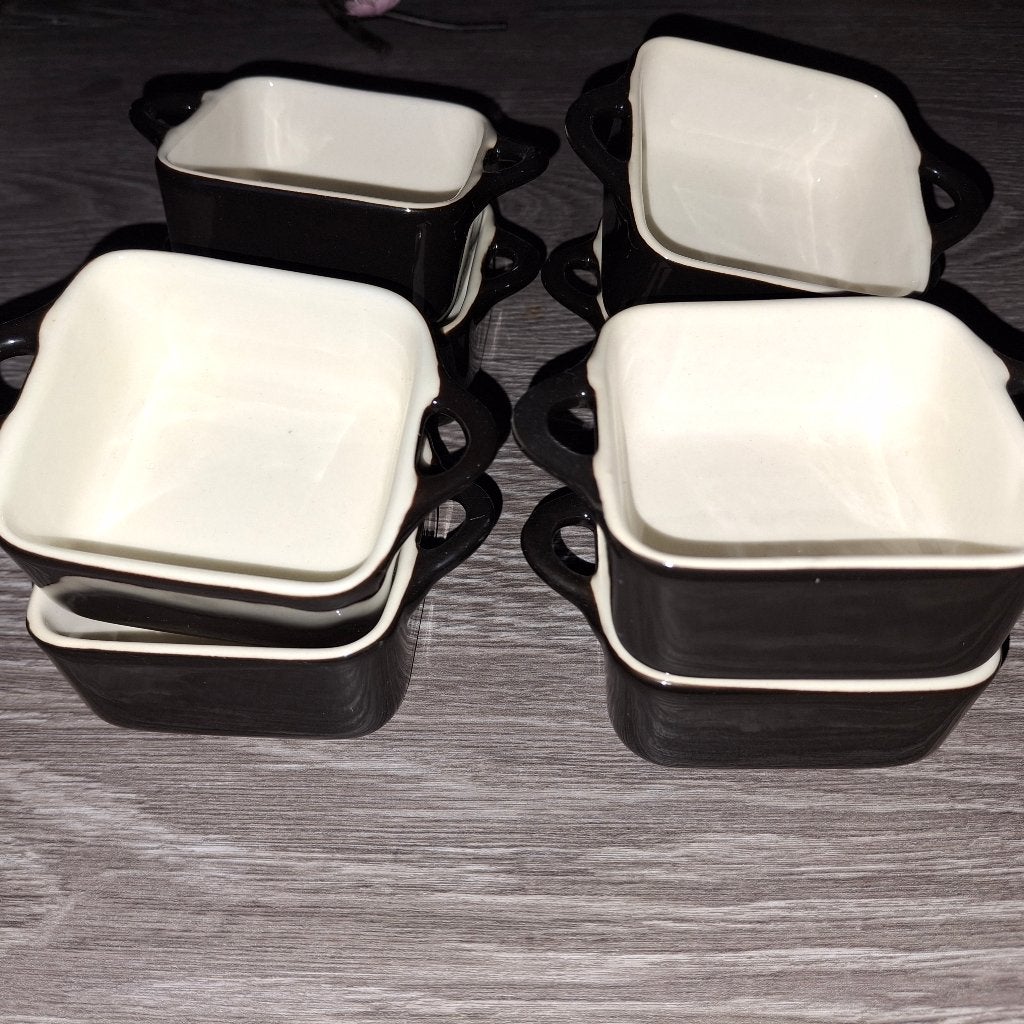 Lot de 8 ramequins noirs en porcelaine, Enlèvement, Neuf, Porcelaine, Autres types