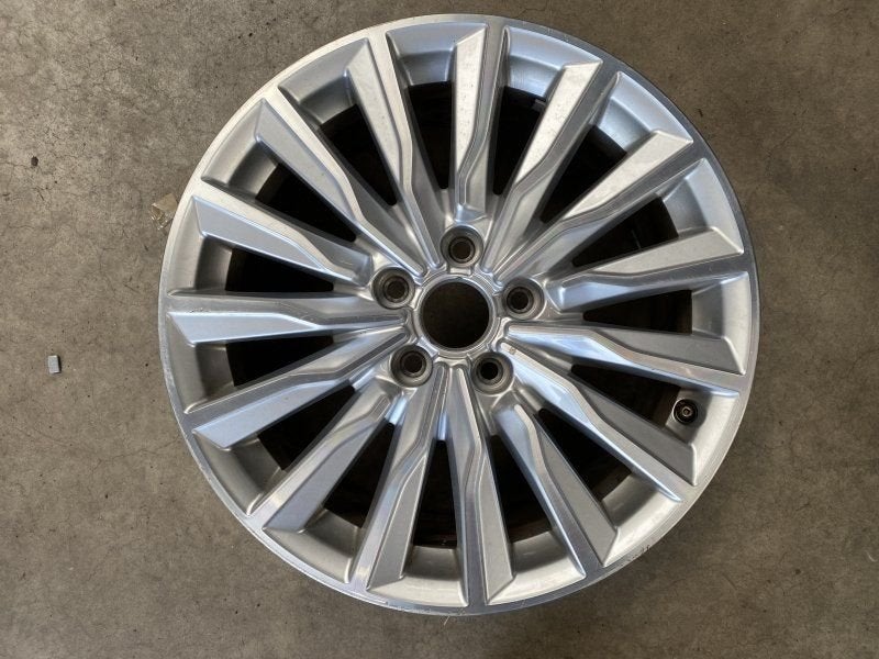 losse 17 inch originele ETRON velg Audi A3 8V0601025CB (2), -, Utilisé, -, -