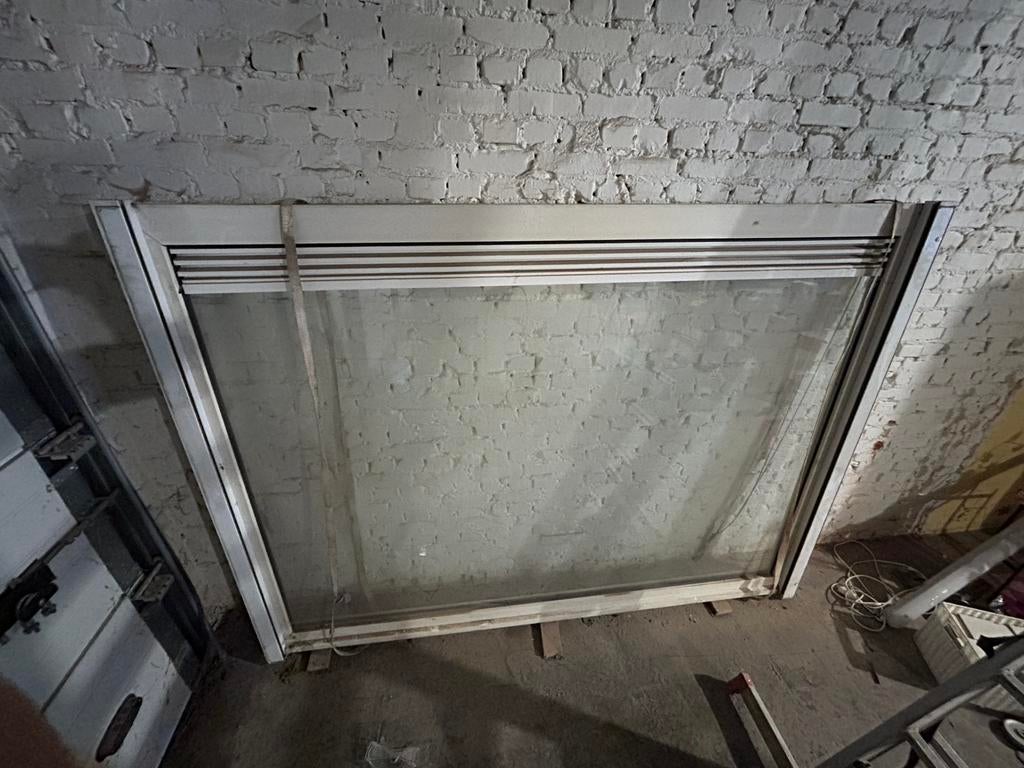 PVC raam met dubbel glas en ventilatierooster, Doe-het-zelf en Bouw, Ophalen, Kunststof, Gebruikt, Raamkozijn