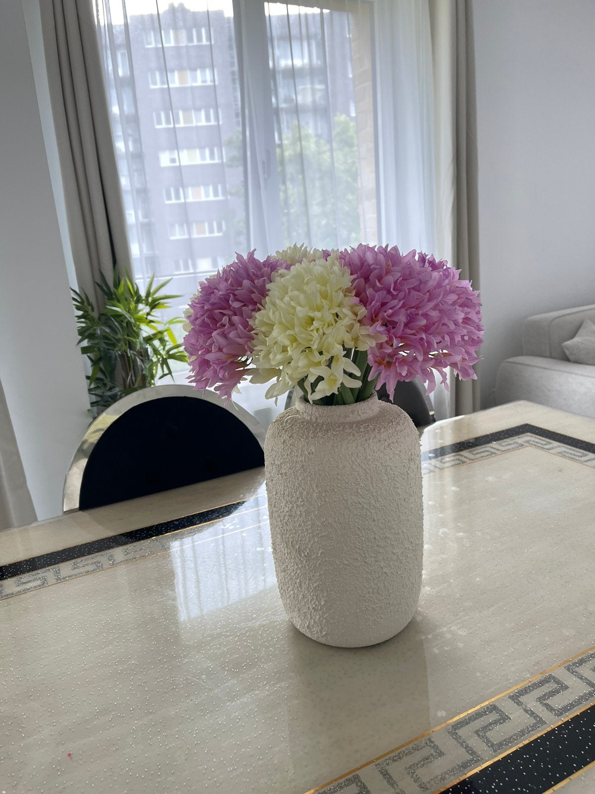 Belle table en bon état, Maison & Meubles, Enlèvement