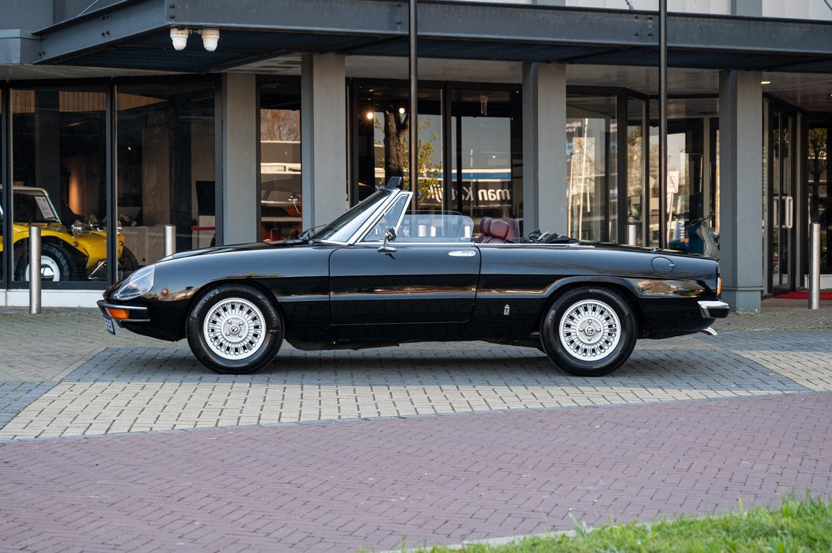 Alfa Romeo Spider 2.0 Veloce Coda Tronca, Autos, Cuir, Achat, Spider, 2 portes