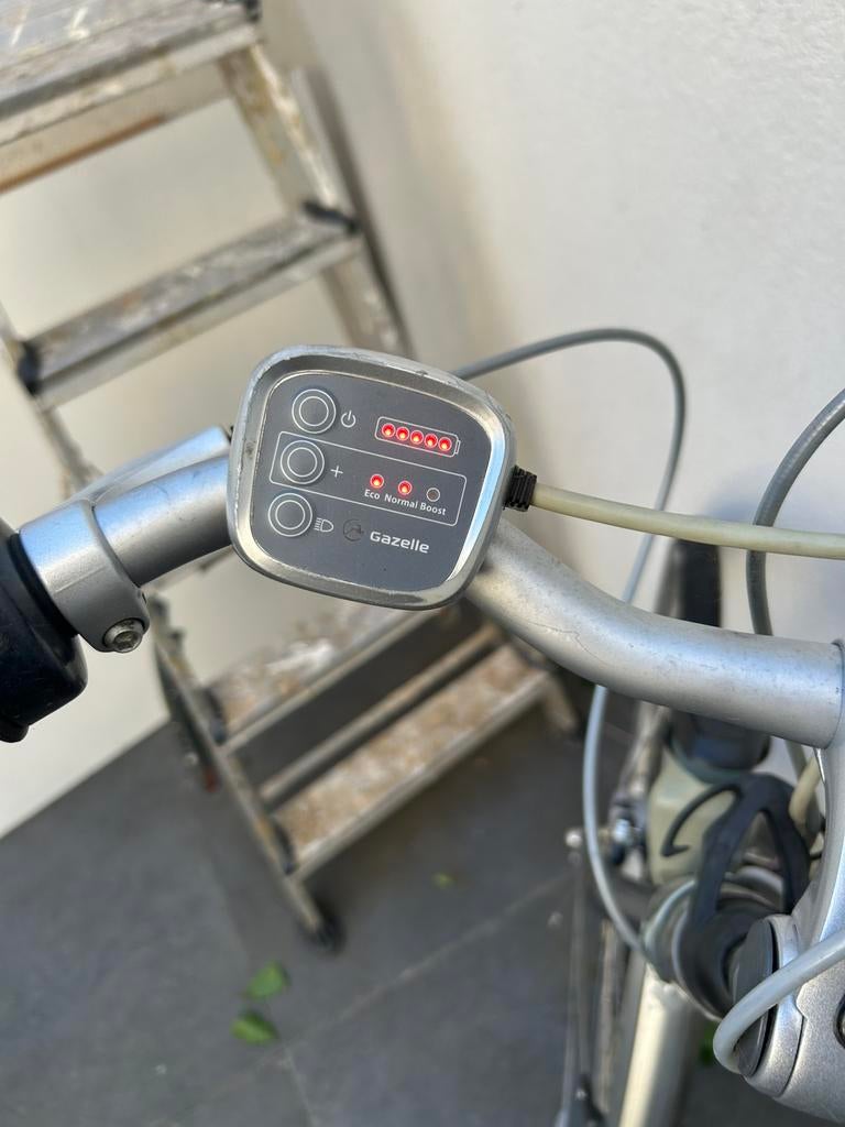 Electrische fiets gazelle zonder batterij, Fietsen en Brommers, Elektrische fietsen, Ophalen, Gebruikt, 50 km per accu of meer