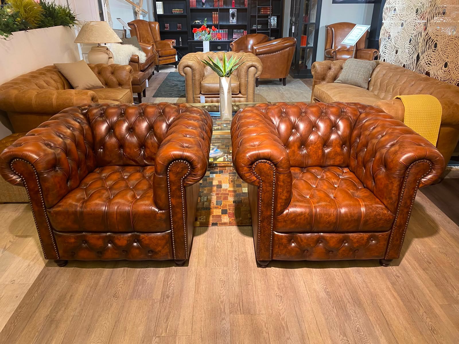 2 x Chesterfield club zetels Model Buttonseat Brand, Ophalen of Verzenden