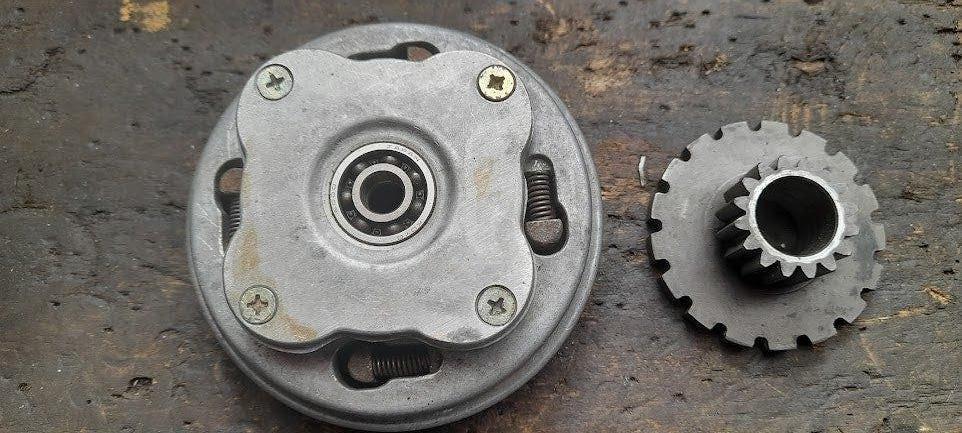 koppeling honda ss of cd  4-bak, Fietsen en Brommers, Ophalen of Verzenden, Zo goed als nieuw, Blok, Honda