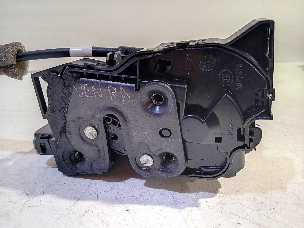 Slot mechaniek portier elektrisch centrale vergrendeling rec, Onderdelen@venauto.nl, Van der Ven Autorecycling B.V., Ettenseweg 76, 4706 PB Roosendaal, The Netherlands