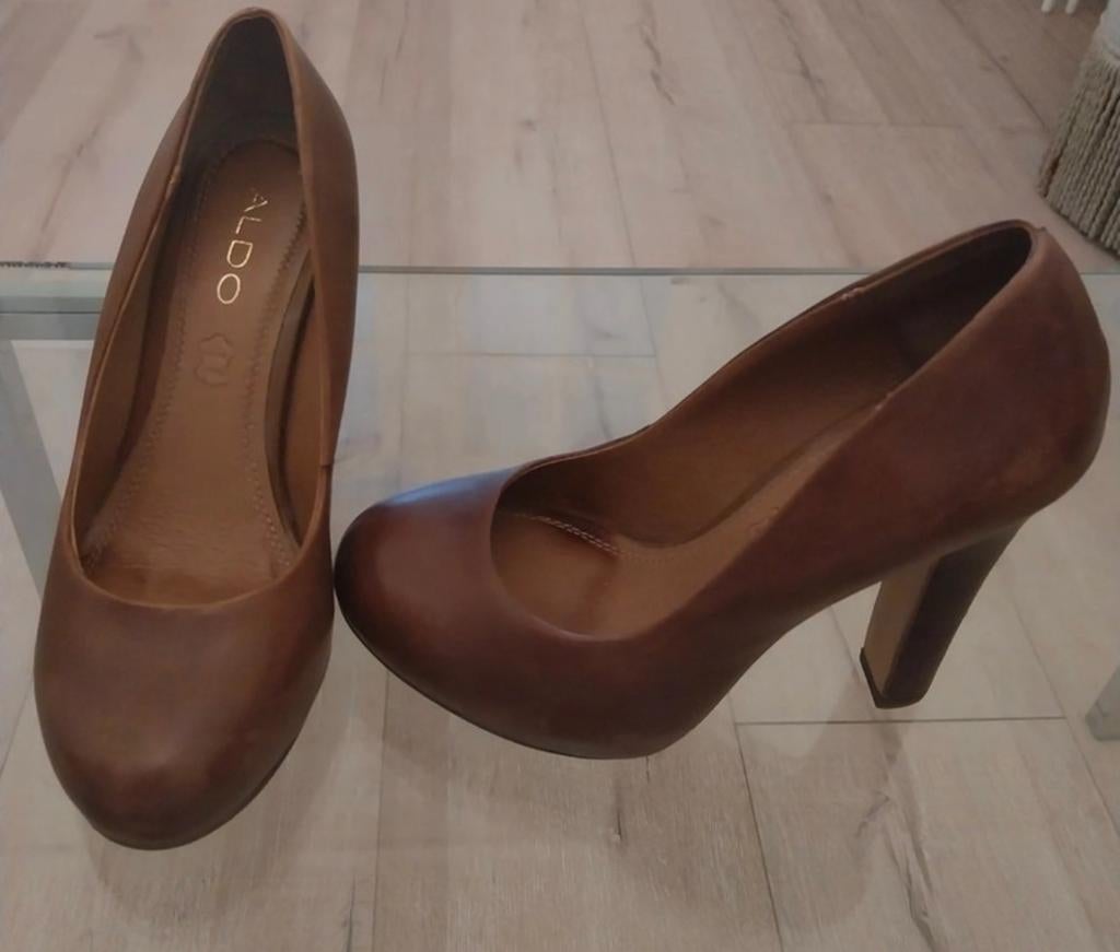 Gesloten pompen, Kleding | Dames, Schoenen, Ophalen, Bruin, Zo goed als nieuw, Schoenen met hoge hakken