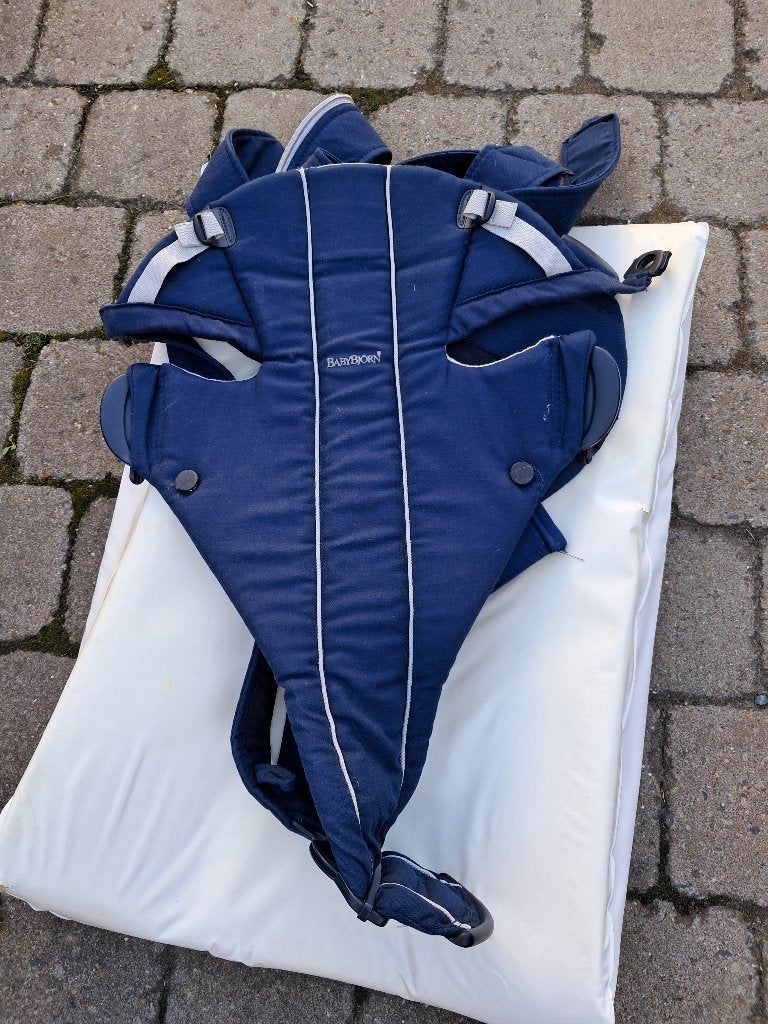 Babydraagharnas, Zo goed als nieuw, Baby Björn, Rug, Ophalen
