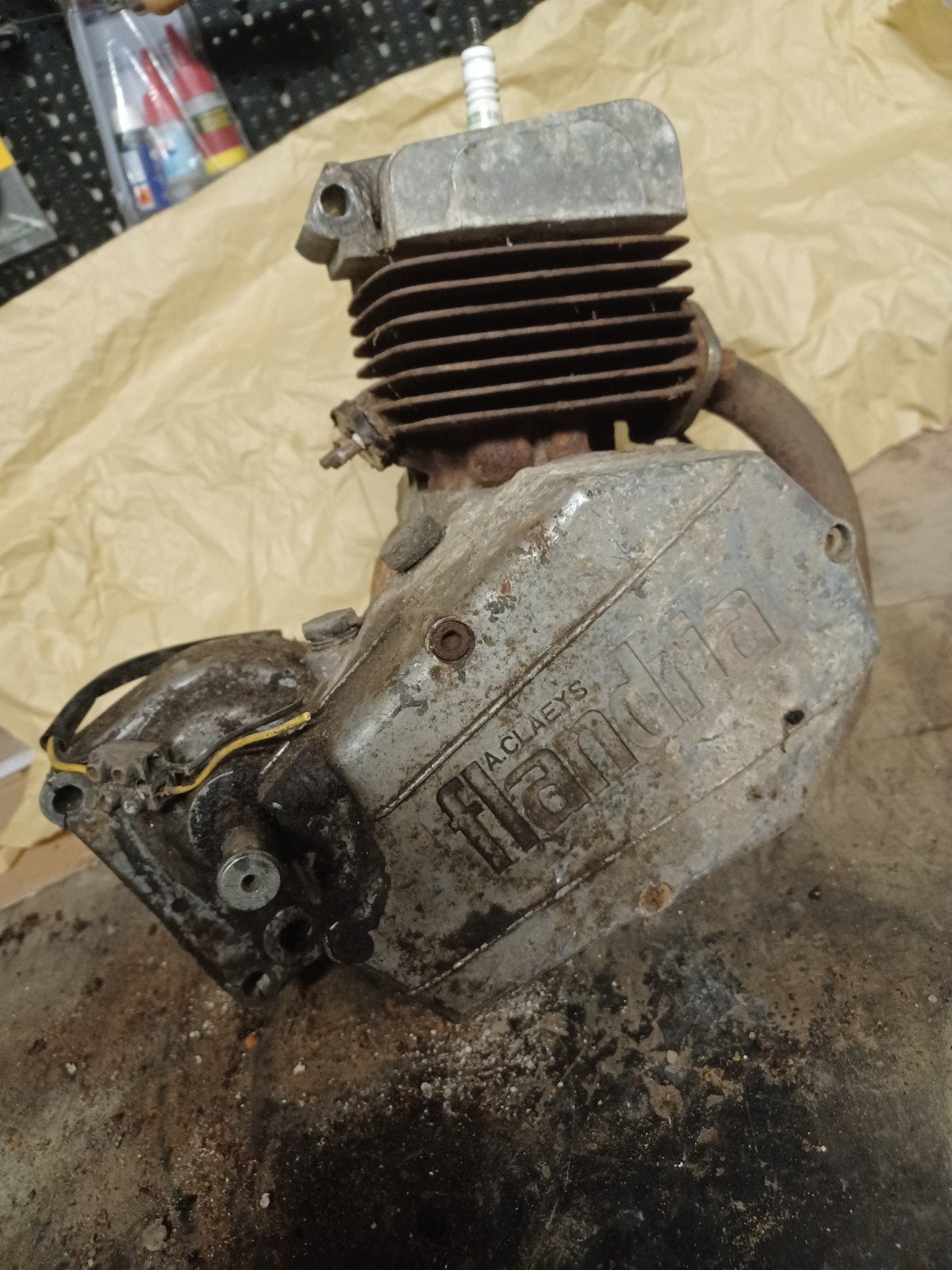 Moteur Flandria automatique pour pièces, Enlèvement ou Envoi, Carburateur