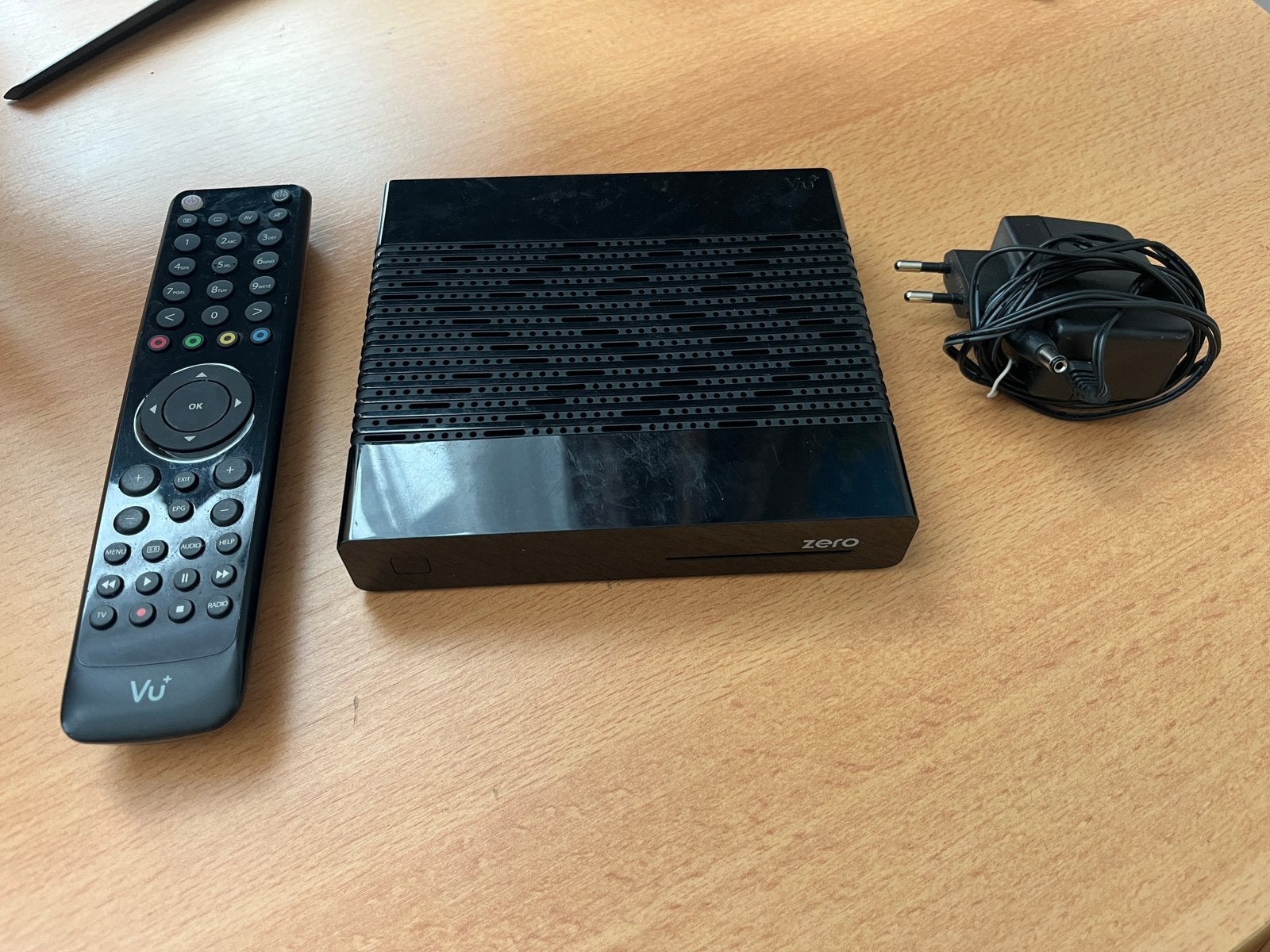 Récepteur satellite Vu+ Zero (Full HD) avec télécommande, Enlèvement ou Envoi, Comme neuf