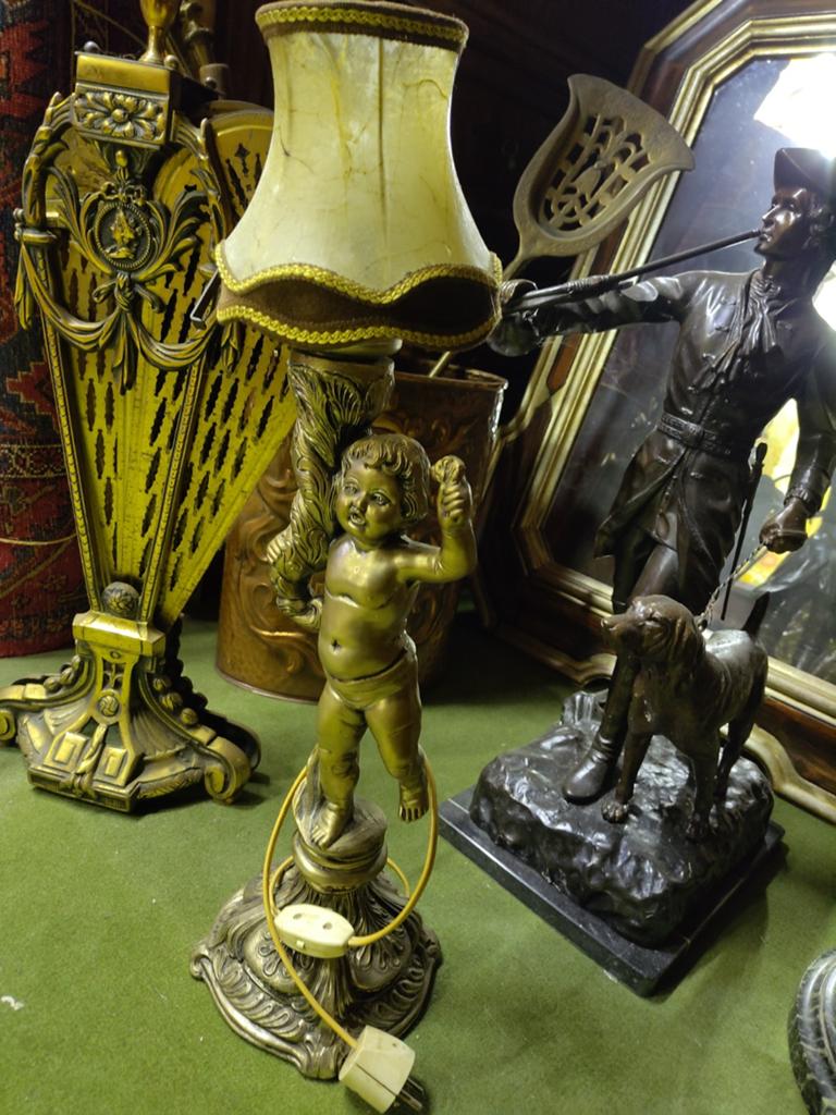 Lampe de table vintage avec figure d'ange chérubin, Hobby & Loisirs créatifs, Wargaming, Enlèvement