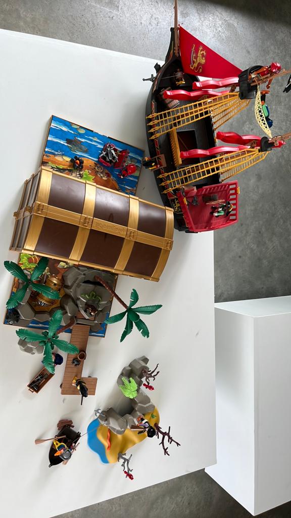 Playmobil piratenschip en eiland 2 setjes samengevoegd, Ophalen, Gebruikt