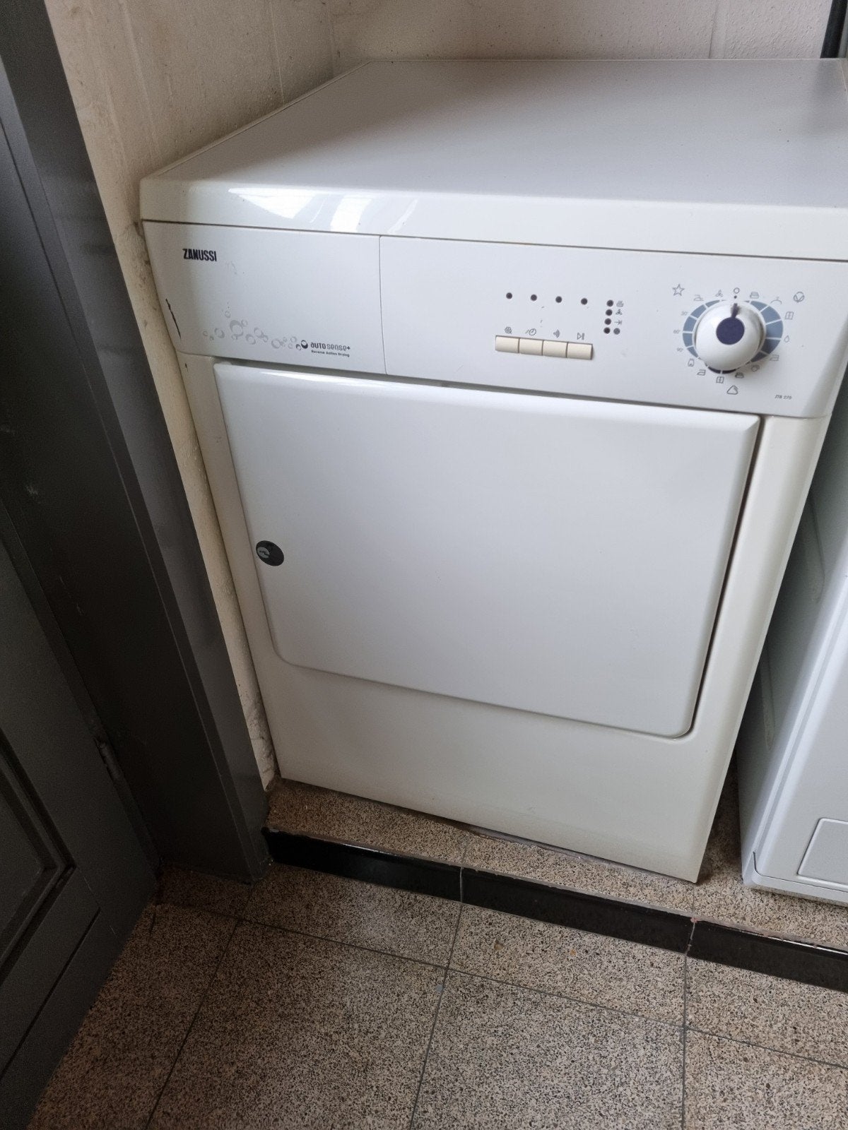 droogkast, Ophalen, 6 tot 8 kg, Luchtafvoer, Zo goed als nieuw